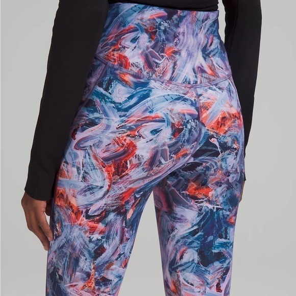 BASE Pace High-Rise Running Tight 28"
Brushed - Picture 2 of 5